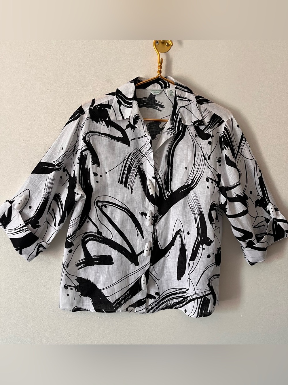 Laura Ashley 100% Linen Black & White Abstract Blouse Novelty Buttons Petite Med